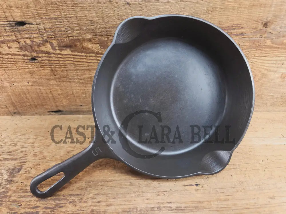 1930’s Griswold No. 5 Saute Skillet Small Logo Grooved Handle Smooth Bottom 724 M. Restored and Ready to Use! Skillet