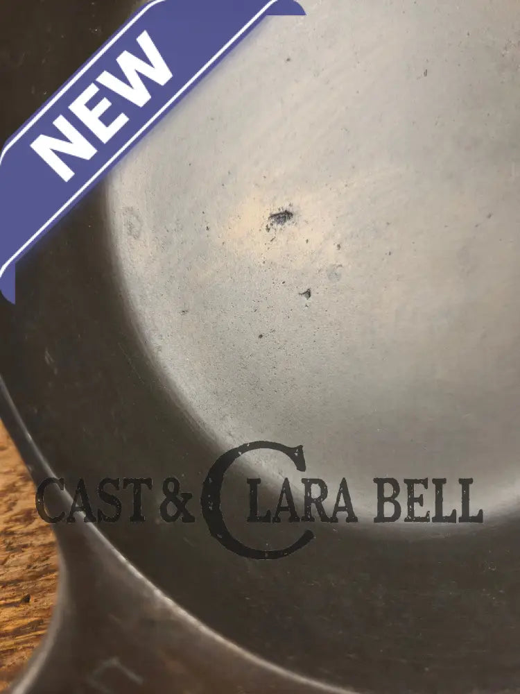 1930βs Griswold No. 5 Saute Skillet Small Logo Smooth Bottom 724 Skillet