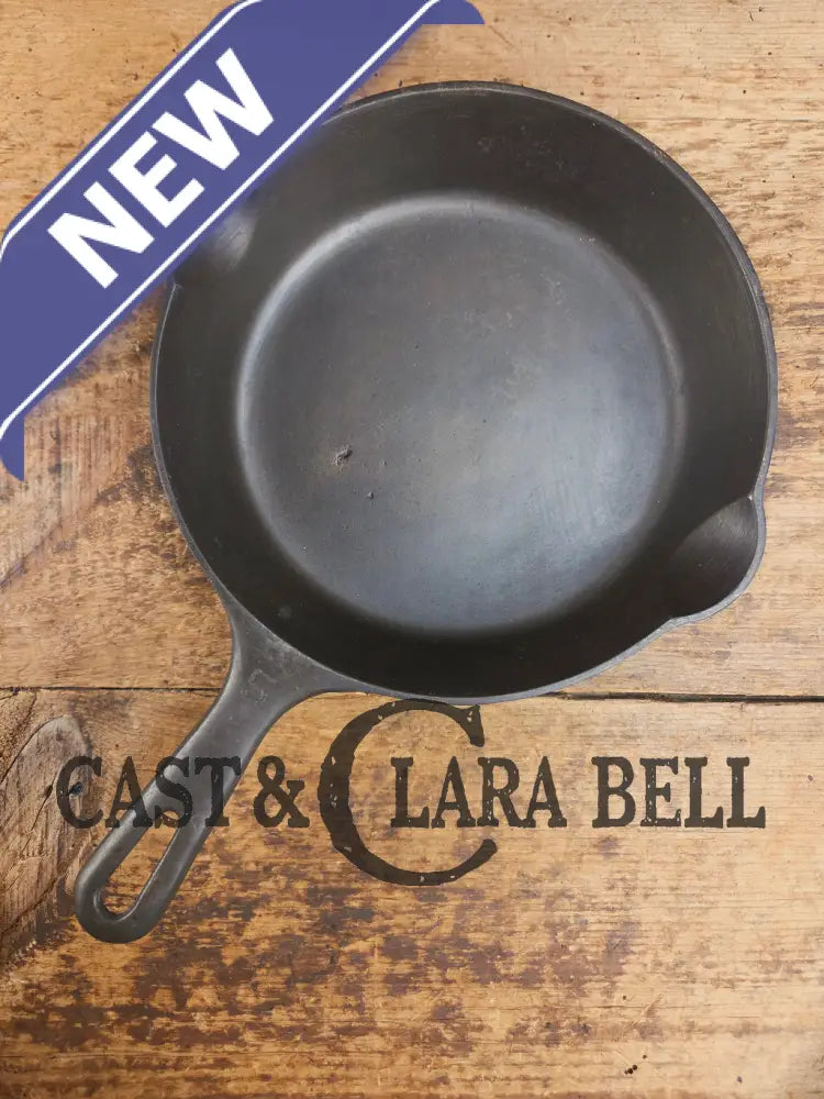 1930βs Griswold No. 5 Saute Skillet Small Logo Smooth Bottom 724 Skillet