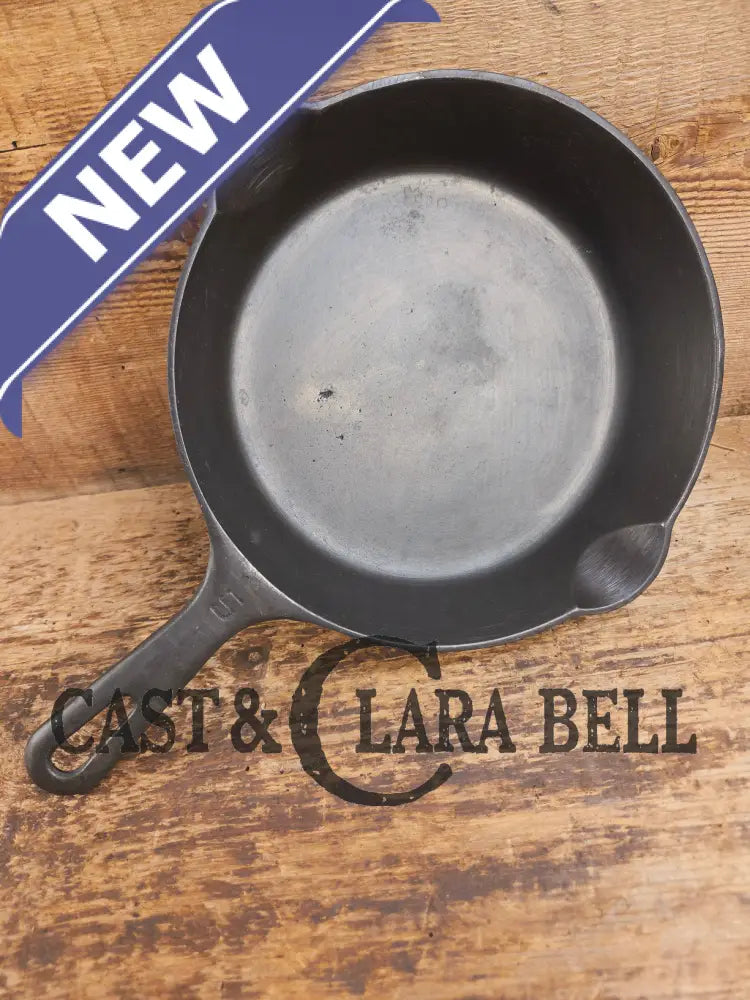 1930βs Griswold No. 5 Saute Skillet Small Logo Smooth Bottom 724 Skillet