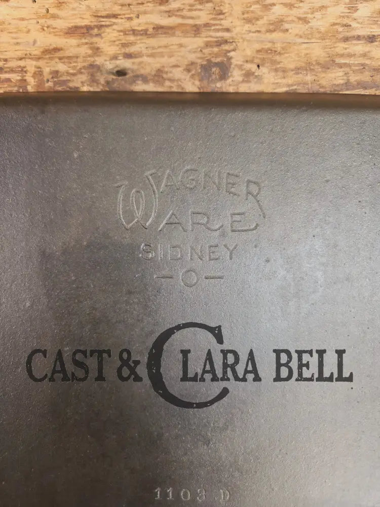 1930’s Wagner Square Skillet with Stylized Logo 1103 Bacon Skillet. GREAT pan to have in the kitchen! Skillet