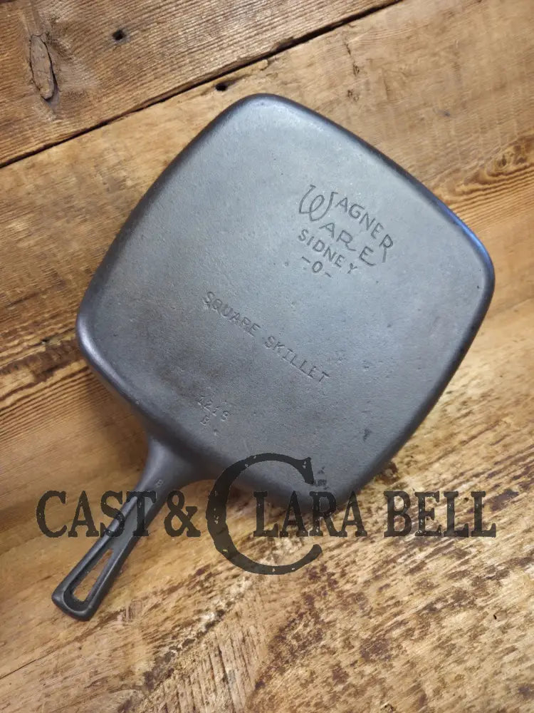1930’s Wagner Square Skillet with Stylized Logo 1218 B. GREAT pan to have in the kitchen! Skillet