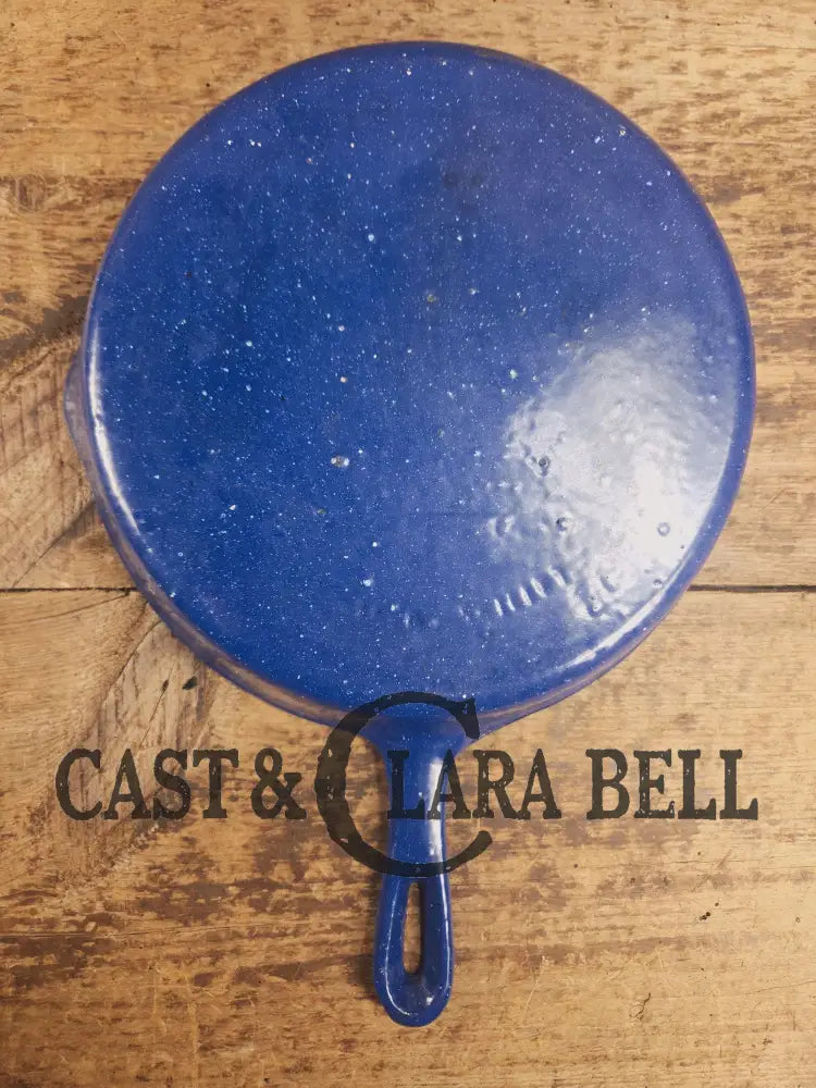 1930βs Wagner Unmarked #8 Cast Iron Sautee Skillet with blue speckled enamel! SC24 Skillet
