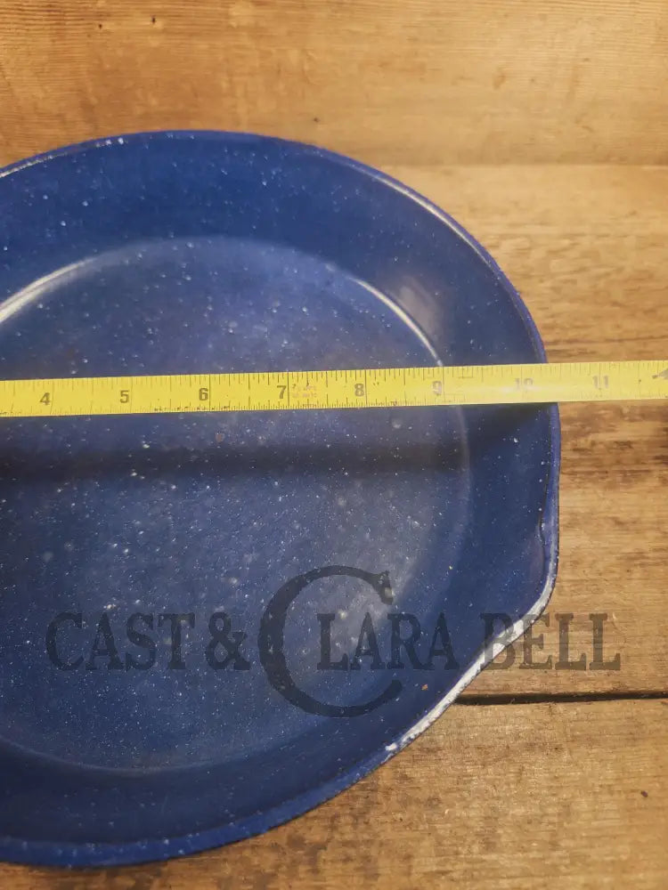 1930’s Wagner Unmarked #8 Cast Iron Sautee Skillet with blue speckled enamel! SC24 Skillet
