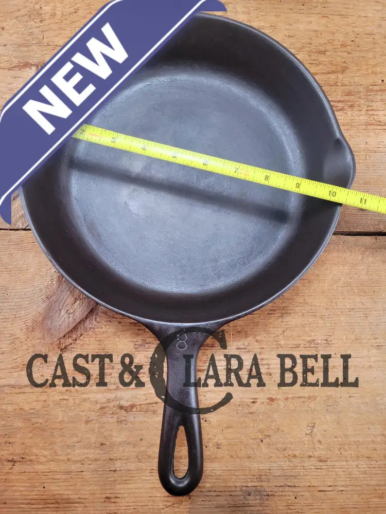 1930βs Wagner Ware Sidney -O- #8 Skillet with Smooth Bottom 1058 K. Restored and Ready to Use! Skillet