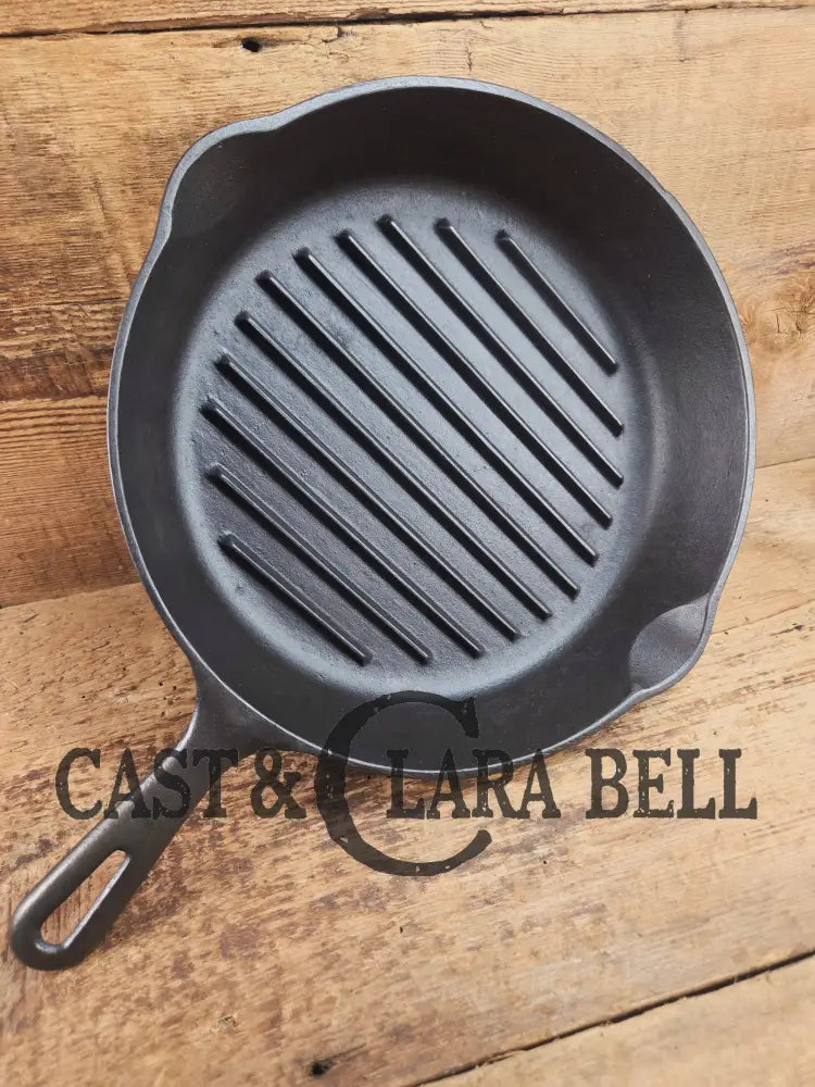 1940’s Big #9 Angus Broiler by Wagner. #1129 Fully marked beautiful and handy piece for grilling veggies and proteins!