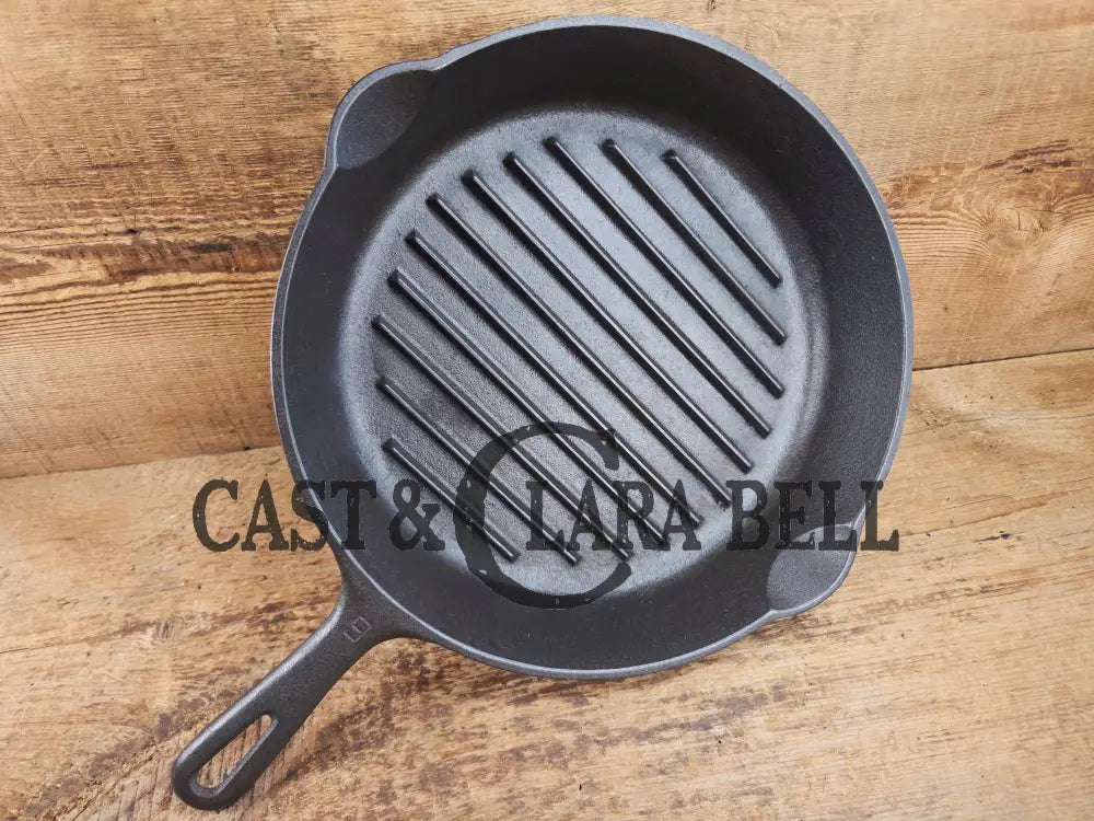 1940’s Big #9 Angus Broiler by Wagner. Beautiful and handy piece for grilling veggies and proteins! Skillet