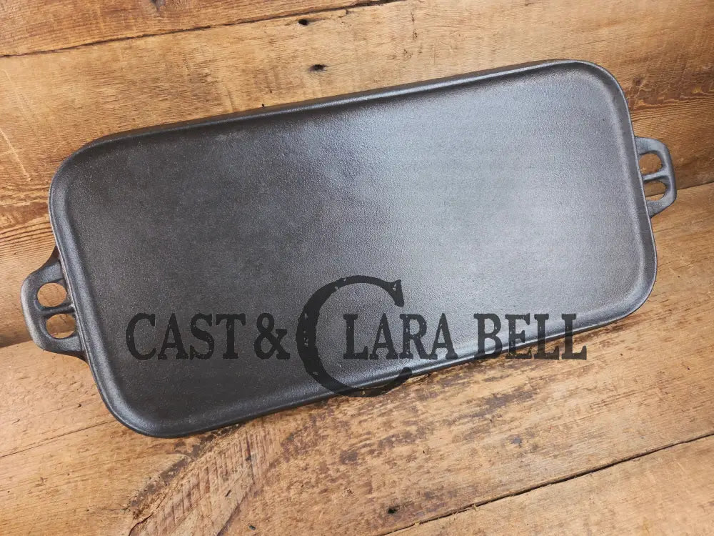 1940βs era Lodge 9 Long Griddle. Great for the grill or stove top for pancakes or burgers! (Copy) Griddle
