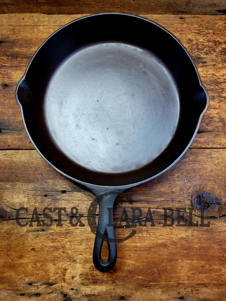 1940โS Era Three Notch Lodge #9 W Raised X Cast Iron Skillet. The Clara Bell Classic. Perfect For