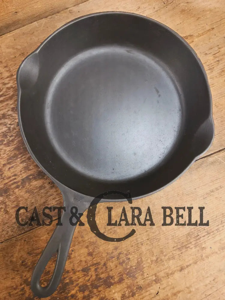 1940’s Griswold #6 Cast Iron Skillet with Small Block Logo and Smooth Bottom 699 I Skillet