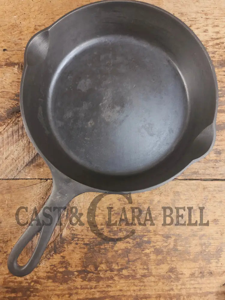 1940’s Griswold #6 Cast Iron Skillet with Small Block Logo and Smooth Bottom 699 K Skillet