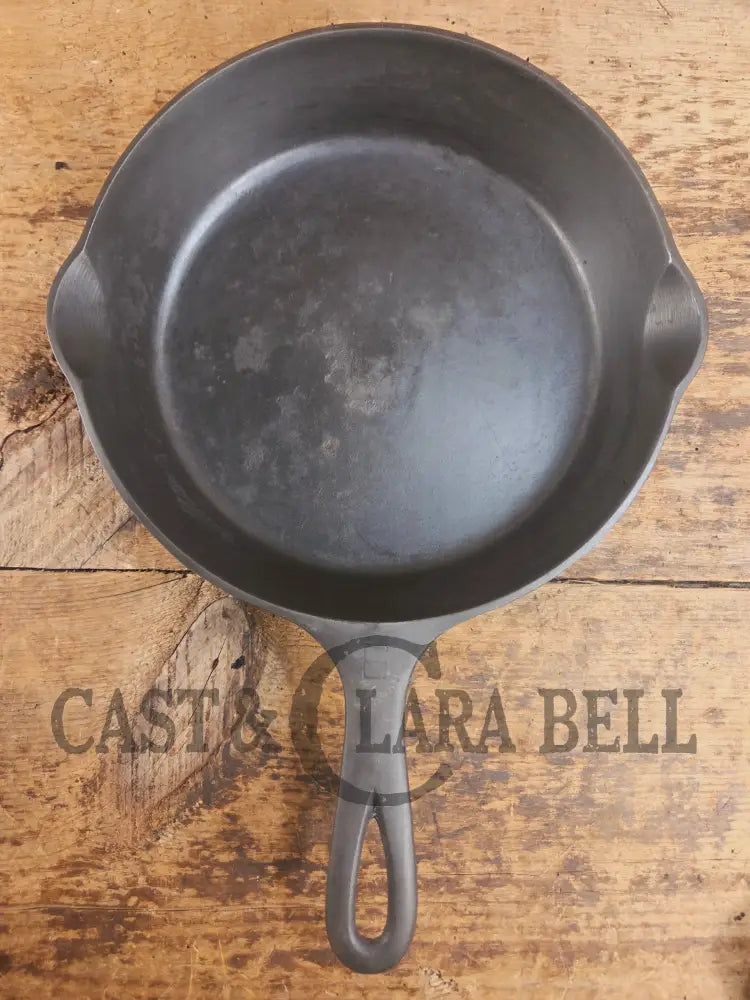 1940’s Griswold #6 Cast Iron Skillet with Small Block Logo and Smooth Bottom 699 K Skillet