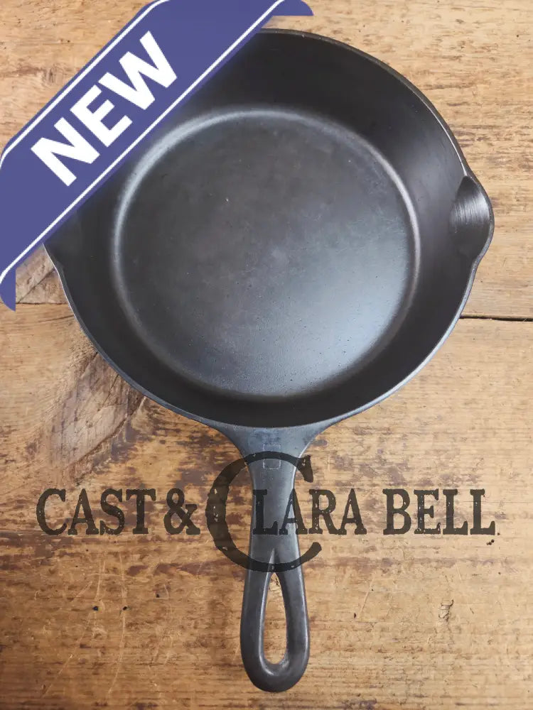 1940’s Griswold #6 Cast Iron Skillet with Small Block Logo and Smooth Bottom 699 L Skillet
