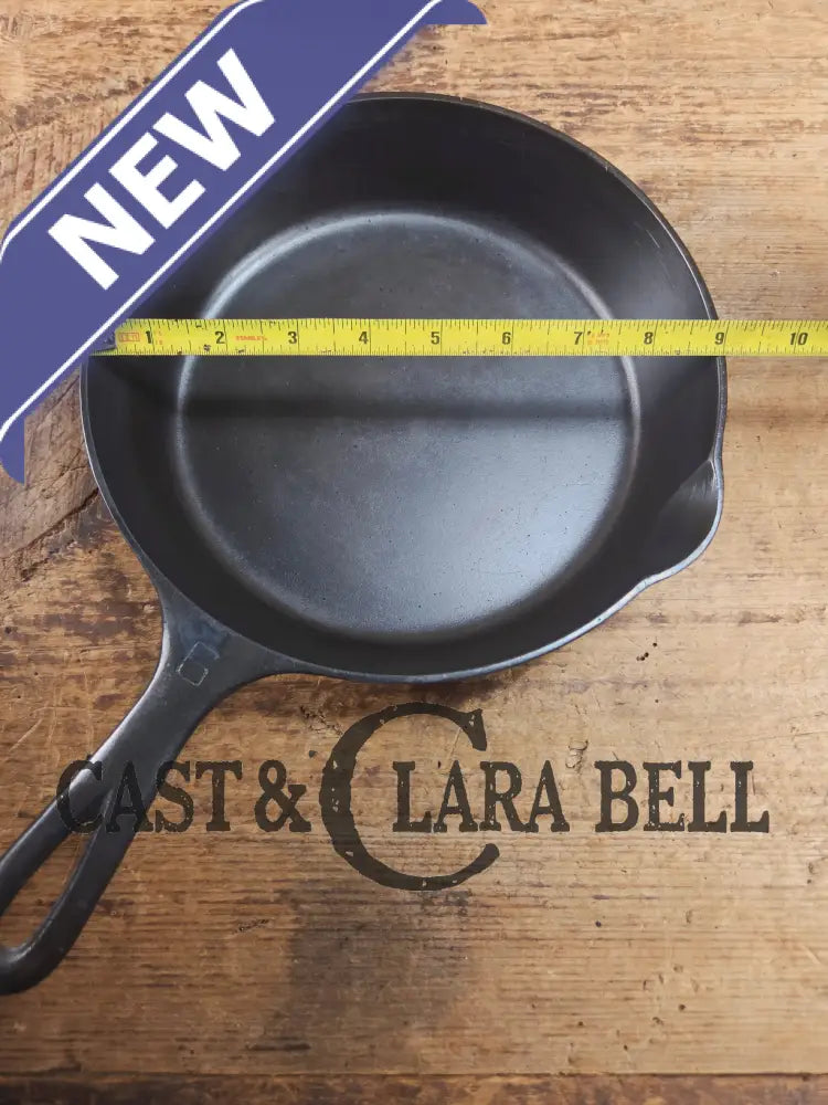 1940’s Griswold #6 Cast Iron Skillet with Small Block Logo and Smooth Bottom 699 L Skillet