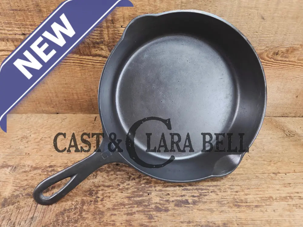 1940’s Griswold #6 Cast Iron Skillet with Small Block Logo and Smooth Bottom 699 L Skillet