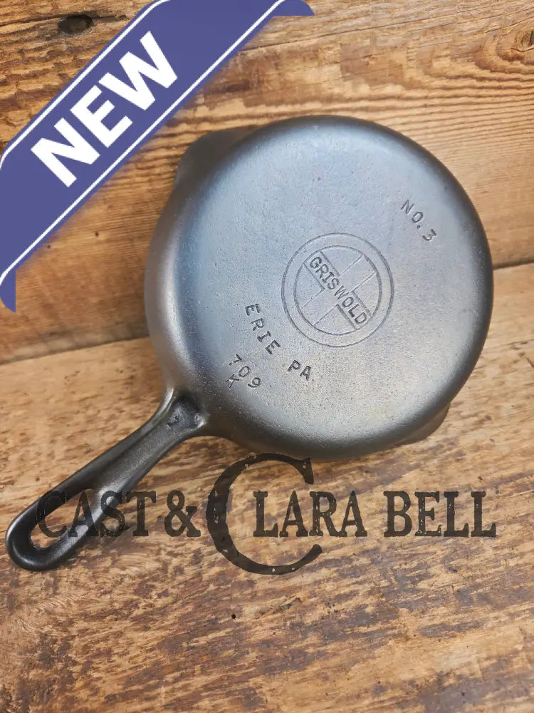 1940βs Griswold No. 3 Cast Iron Egg Skillet with Grooved Handle 709 K Skillet