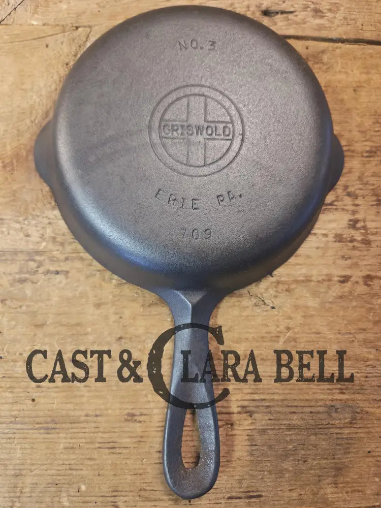 1940’s Griswold No. 3 Cast Iron Egg Skillet with Small Block Logo 709 Skillet