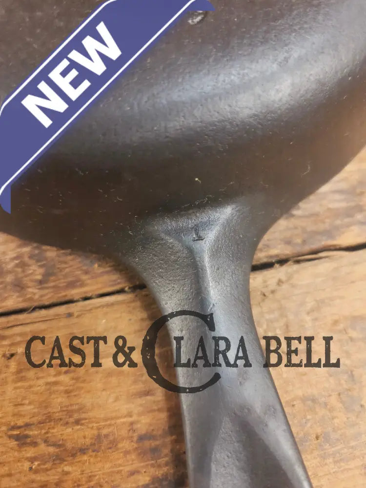 1940βs Griswold No. 3 Cast Iron Egg Skillet with Small Block Logo 709 Skillet