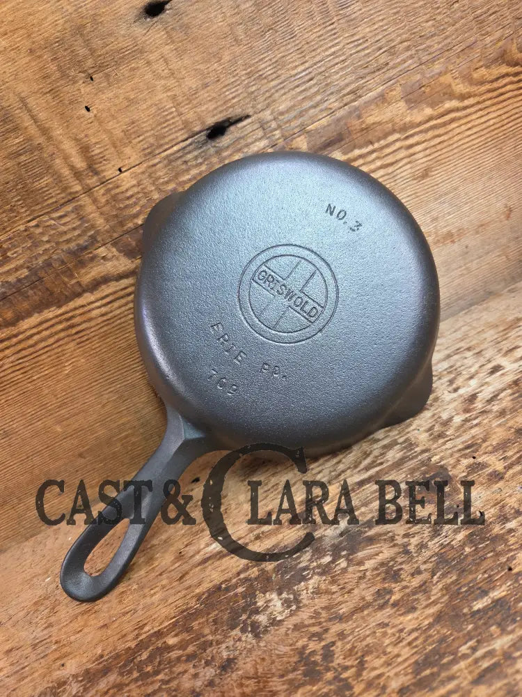 1940βs Griswold No. 3 Cast Iron Egg Skillet with Small Block Logo 709 Skillet