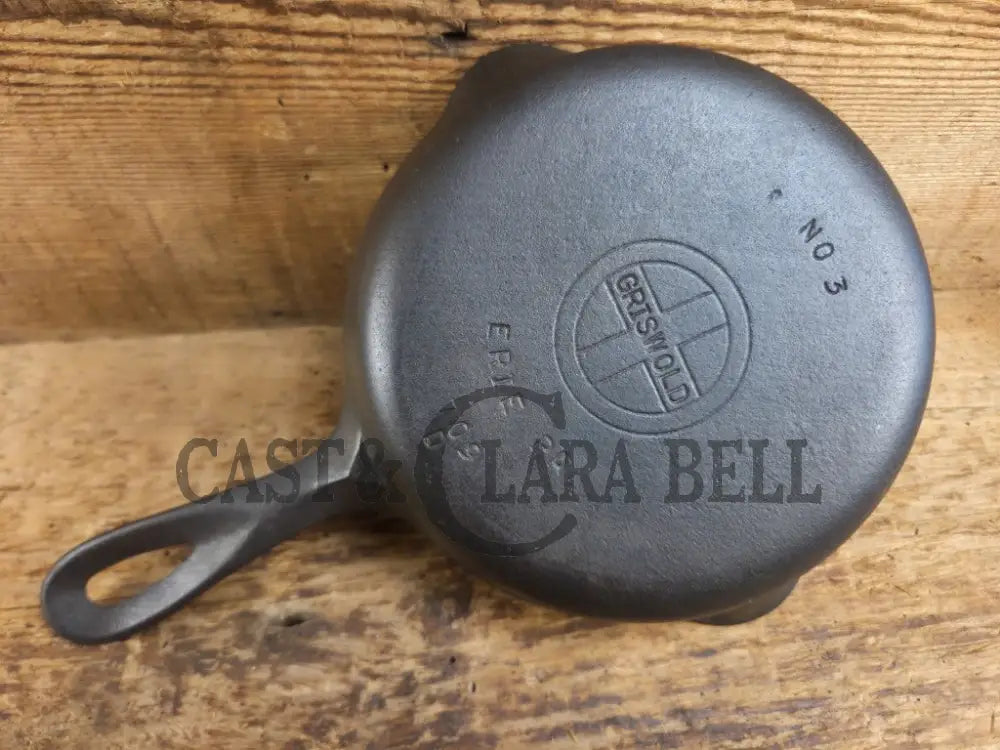 1940βs Griswold No. 3 Cast Iron Egg Skillet with Small Block Logo 709 D Skillet