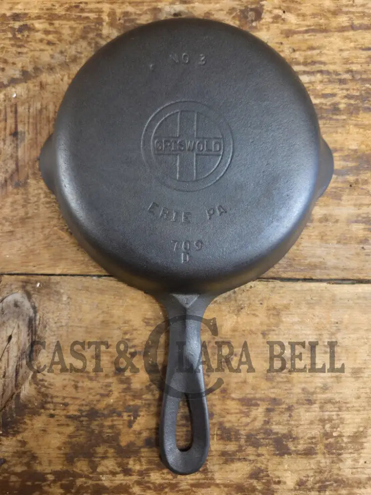1940βs Griswold No. 3 Cast Iron Egg Skillet with Small Block Logo 709 D Skillet