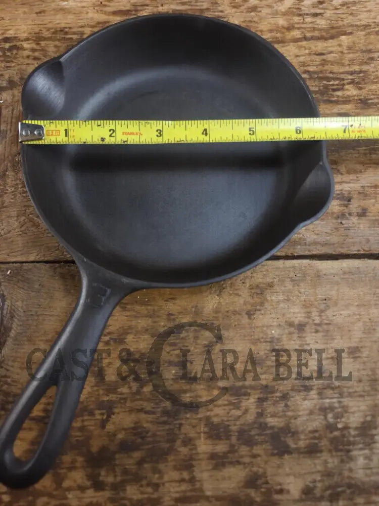1940βs Griswold No. 3 Cast Iron Egg Skillet with Small Block Logo 709 D Skillet