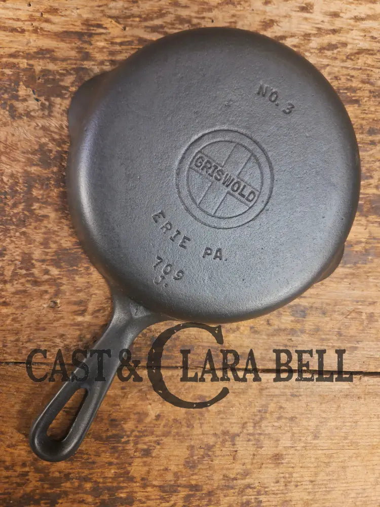 1940’s Griswold No. 3 Cast Iron Egg Skillet with Small Block Logo 709 J Skillet