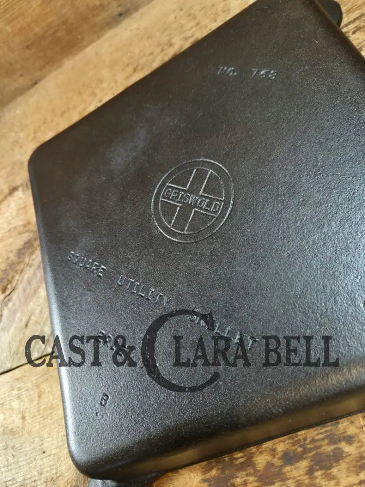 1940βs Griswold No. 768 Square-Fry Skillet with Small Block Logo Erie PA βEβ Skillet