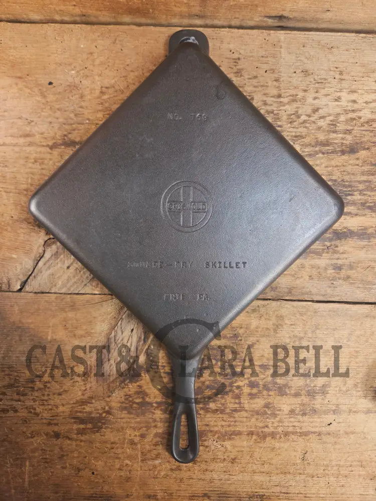 1940βs Griswold No. 768 Square-Fry Skillet with Small Block Logo Erie PA βEβ Skillet