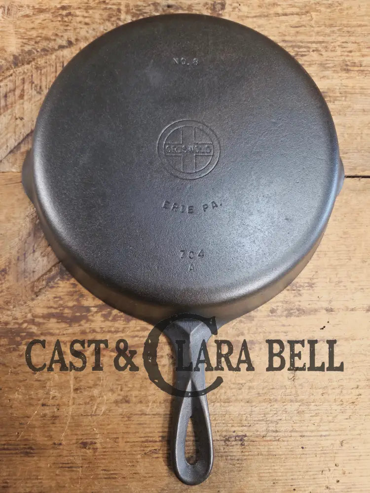1940’s Griswold No. 8 Cast Iron Skillet with Small Block Logo 704 A. In beautiful condition. Almost mint Skillet
