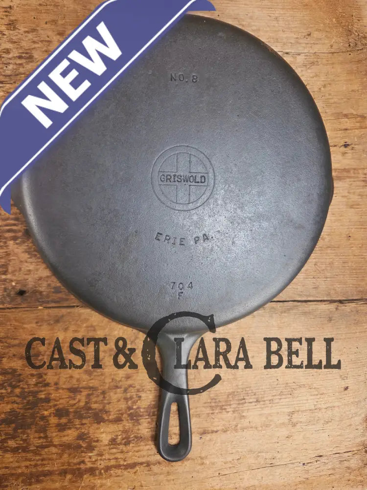 1940βs Griswold No. 8 Cast Iron Skillet with Small Block Logo 704 F Skillet