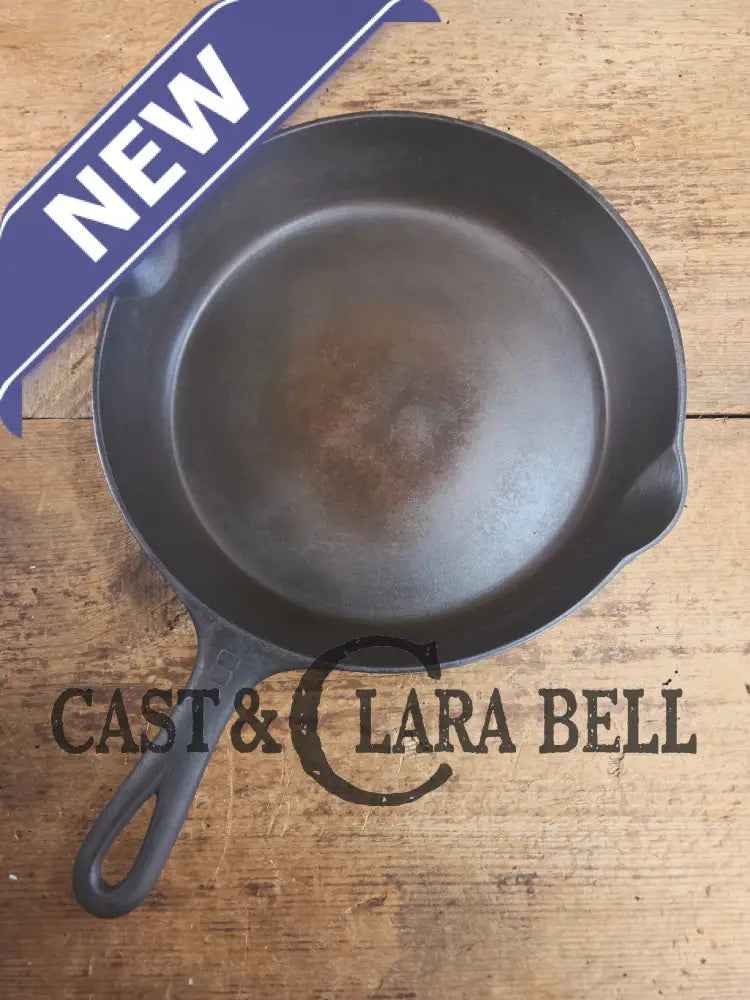 1940’s Griswold No. 8 Cast Iron Skillet with Small Block Logo 704 J. In beautiful condition. Almost mint Skillet