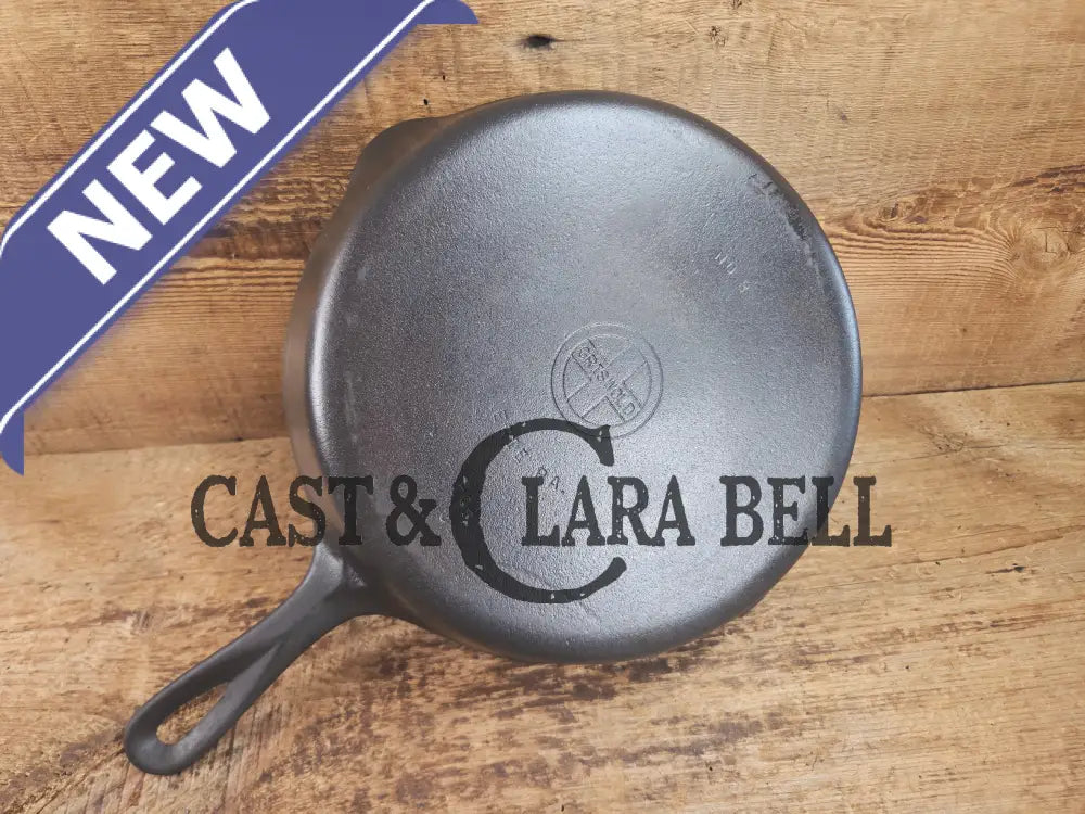 1940’s Griswold No. 8 Cast Iron Skillet with Small Block Logo 704 J. In beautiful condition. Almost mint Skillet
