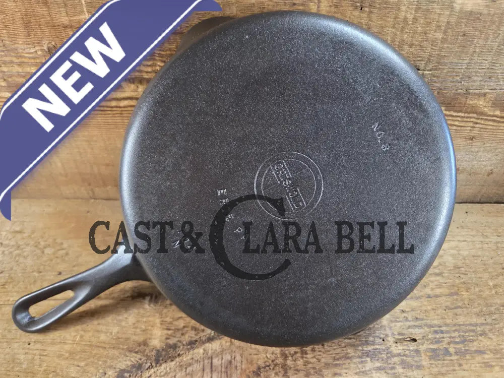 1940’s Griswold No. 8 Cast Iron Skillet with Small Block Logo 704 N. In beautiful condition. Almost mint Skillet