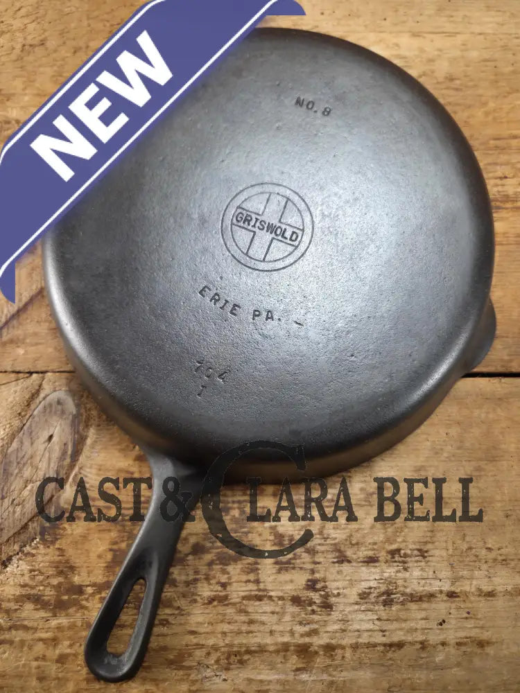 1940βs Griswold No. 8 Cast Iron Skillet with Small Block Logo and Smooth Bottom 704 I Skillet