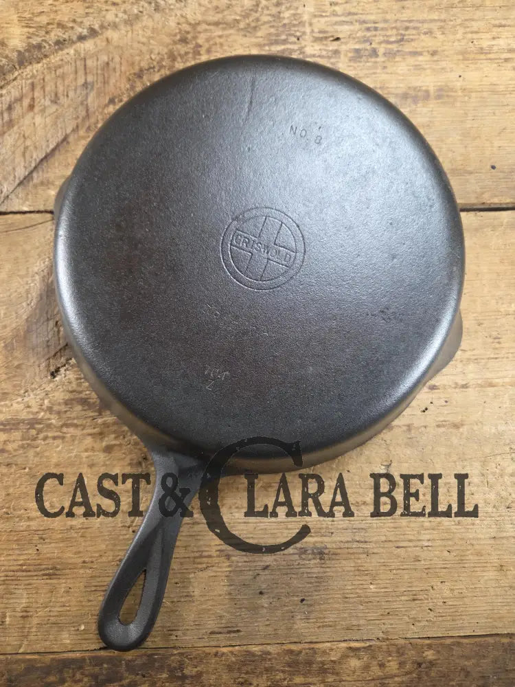 1940βs Griswold No. 8 Cast Iron Skillet with Small Block Logo and Smooth Bottom 704 Z Skillet