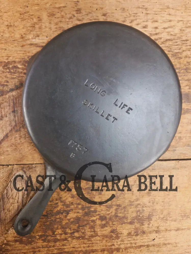 1940’s Hard to find Wagner’s Long Life #7 Cast Iron Skillet 1757. Great gift!! Skillet