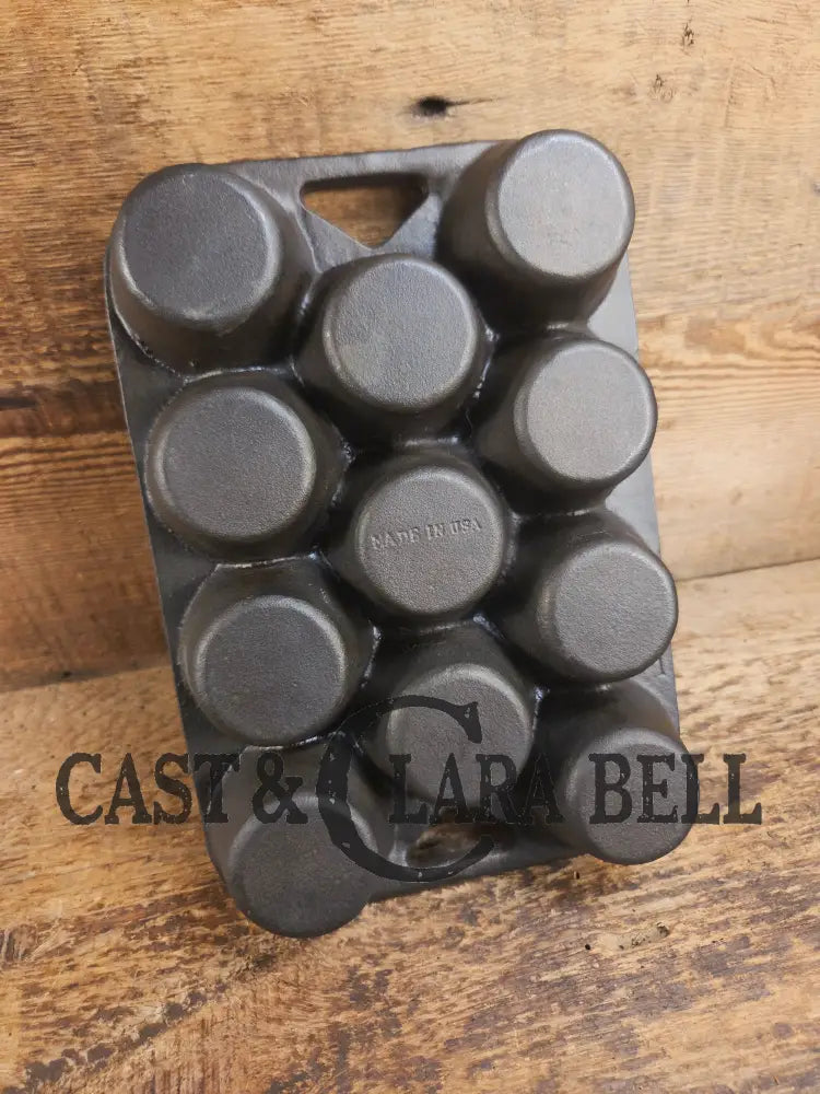 1950βs Era Wagner Cast Iron Popover Pan 11 cup. Perfect for cornbread muffins or popovers SC24 - Bakeware