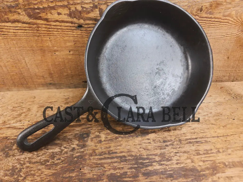 1950βs Wagner made Griswold #4 Skillet with Smooth Bottom. A fantastic #4 skillet Skillet