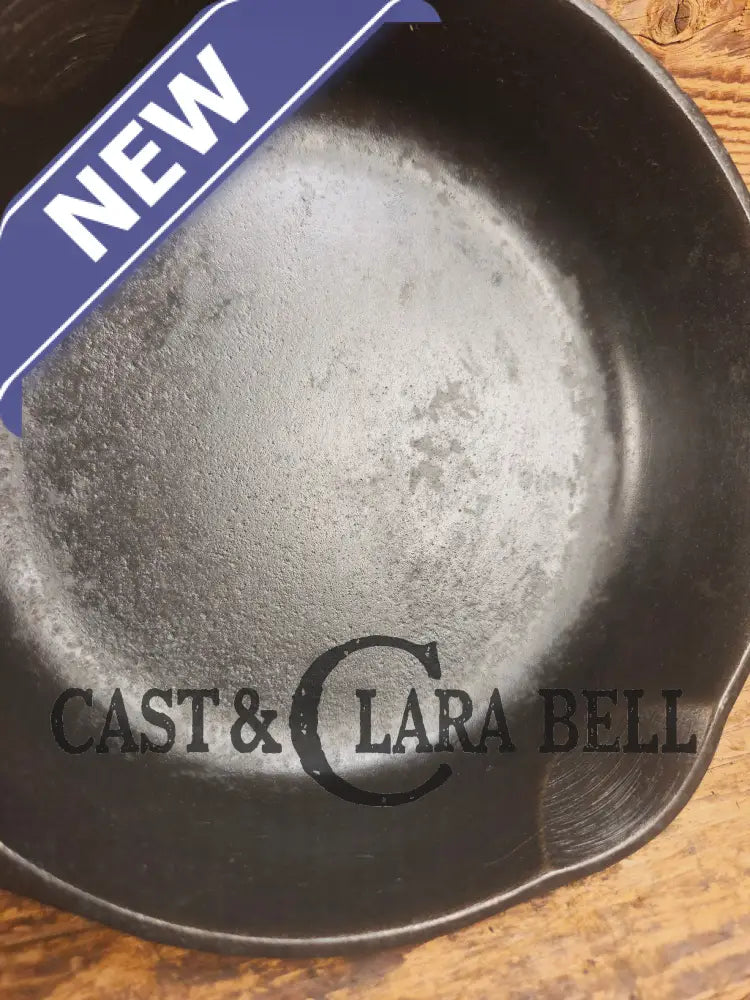 1950βs Wagner made Griswold #4 Skillet with Smooth Bottom. A fantastic #4 skillet Skillet