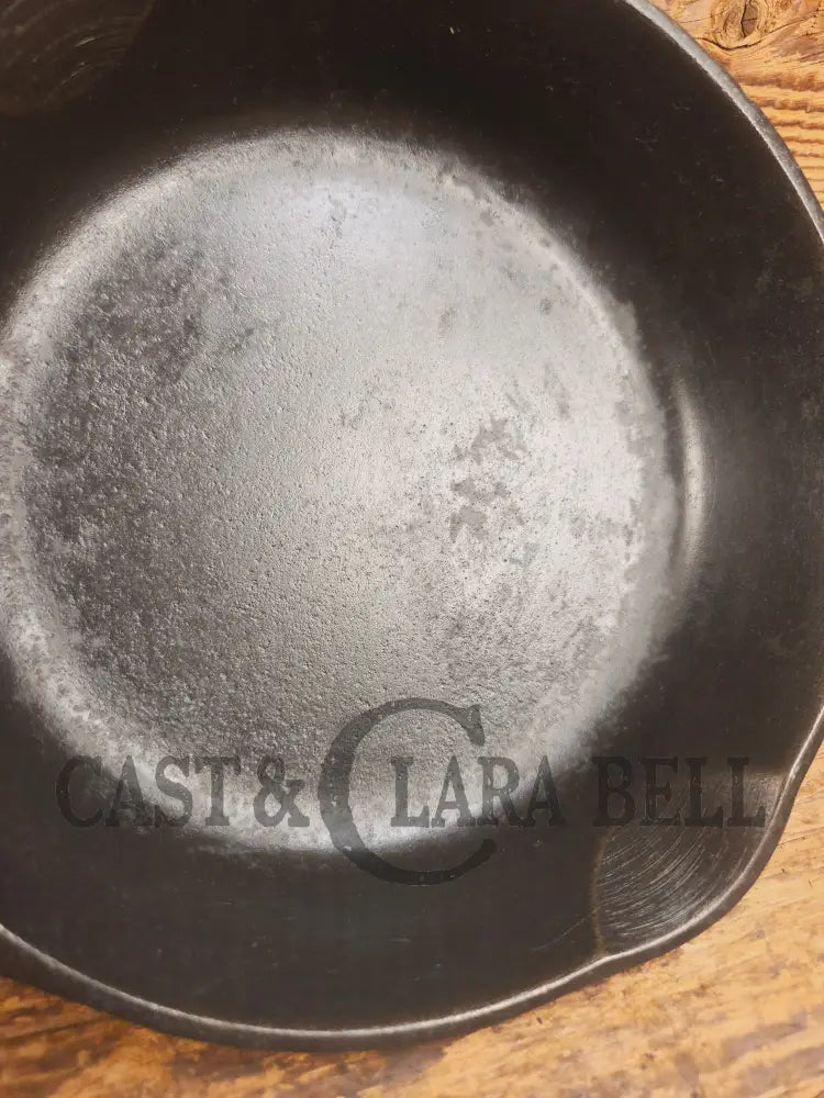 1950’s Wagner made Griswold #4 Skillet with Smooth Bottom. A fantastic #4 skillet Skillet