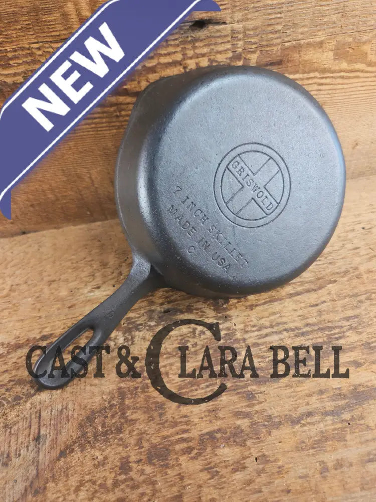 1950βs Wagner made Griswold #4 Skillet with Smooth Bottom. Very cool tough to find egg skillet! Skillet
