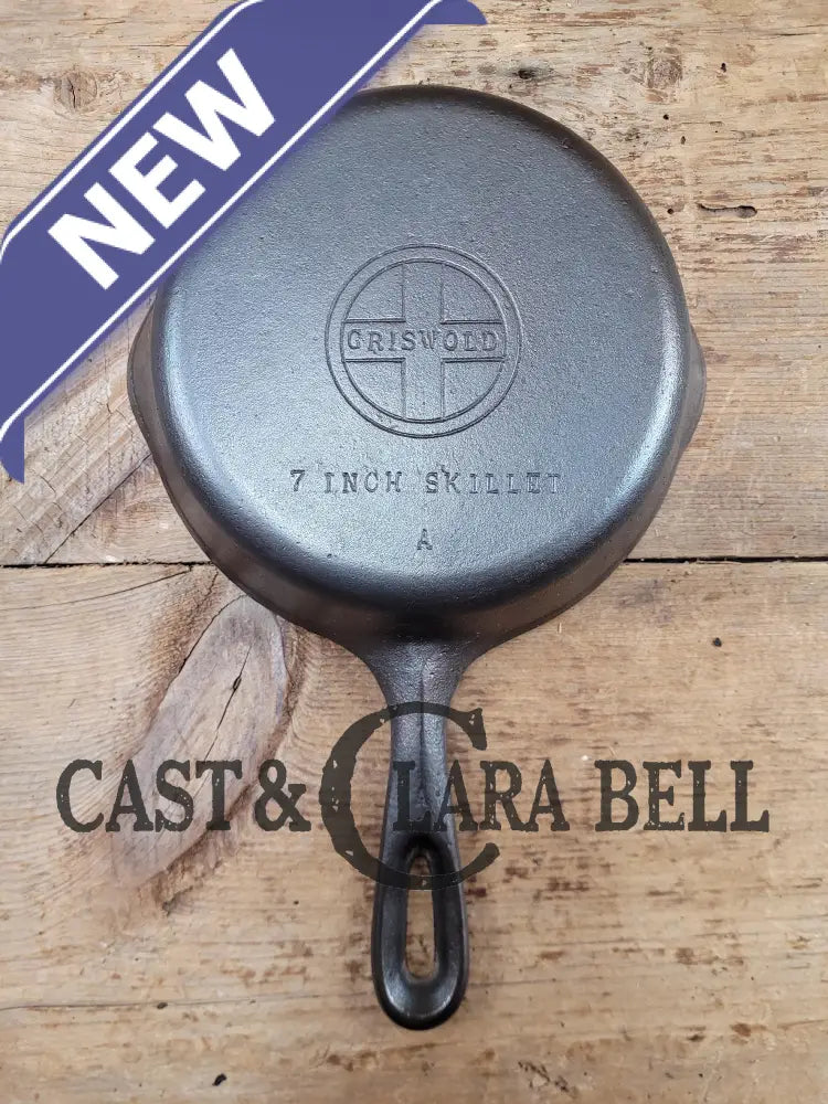 1950βS Wagner Made Griswold #4 Skillet With Smooth Bottom. Very Cool Tough To Find Egg Skillet!
