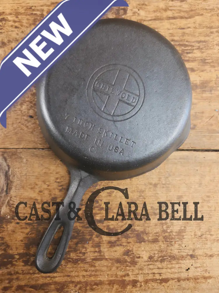 1950βs Wagner made Griswold #4 Skillet with Smooth Bottom. Very cool tough to find egg skillet! Skillet