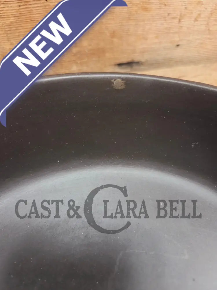 1950’s Wagner made Griswold #9 Skillet with Smooth Bottom. FANTASTIC daily cooker for gas or electric coil only. 11 1/4