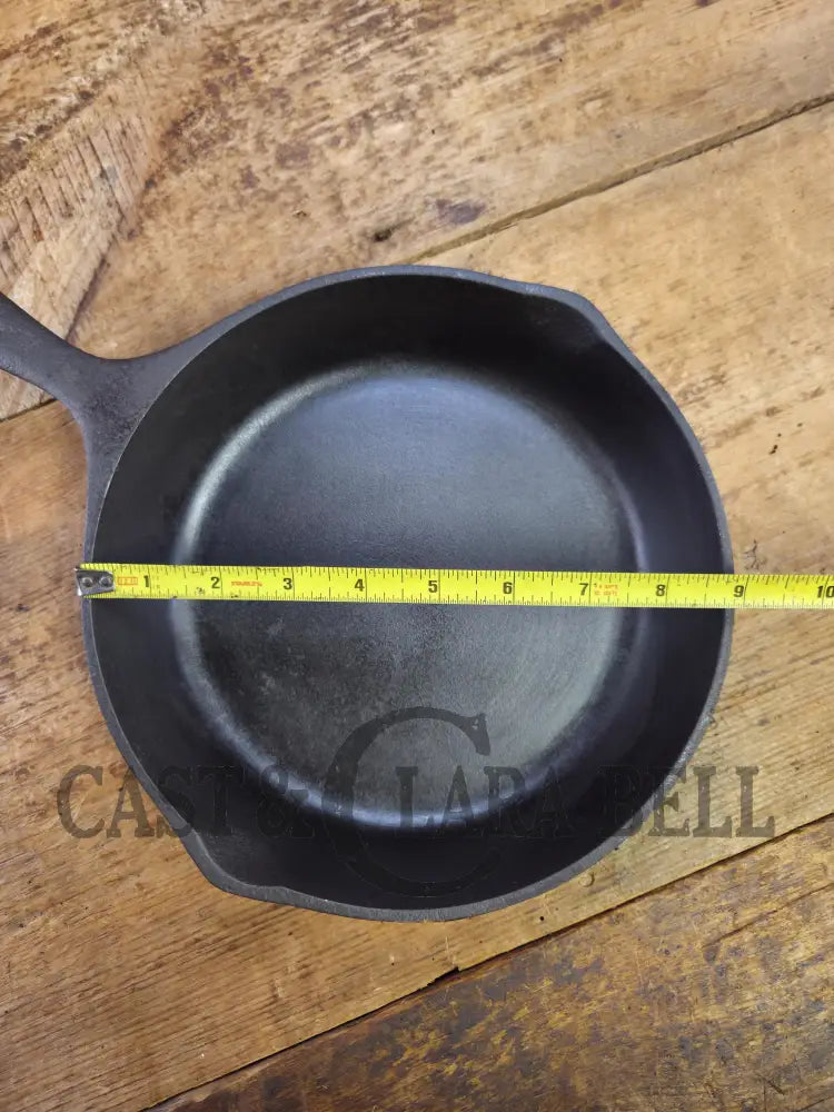 1960βs era Lodge #6 Cast Iron Skillet SK with 3 Notch Heat Ring βHβ. Great daily user!