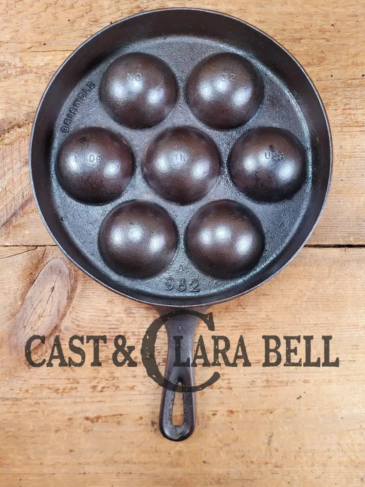 1960βS Era Wagner Made Griswold No. 32 Cast Iron Aebleskiver 962. Perfect For Poached Eggs And