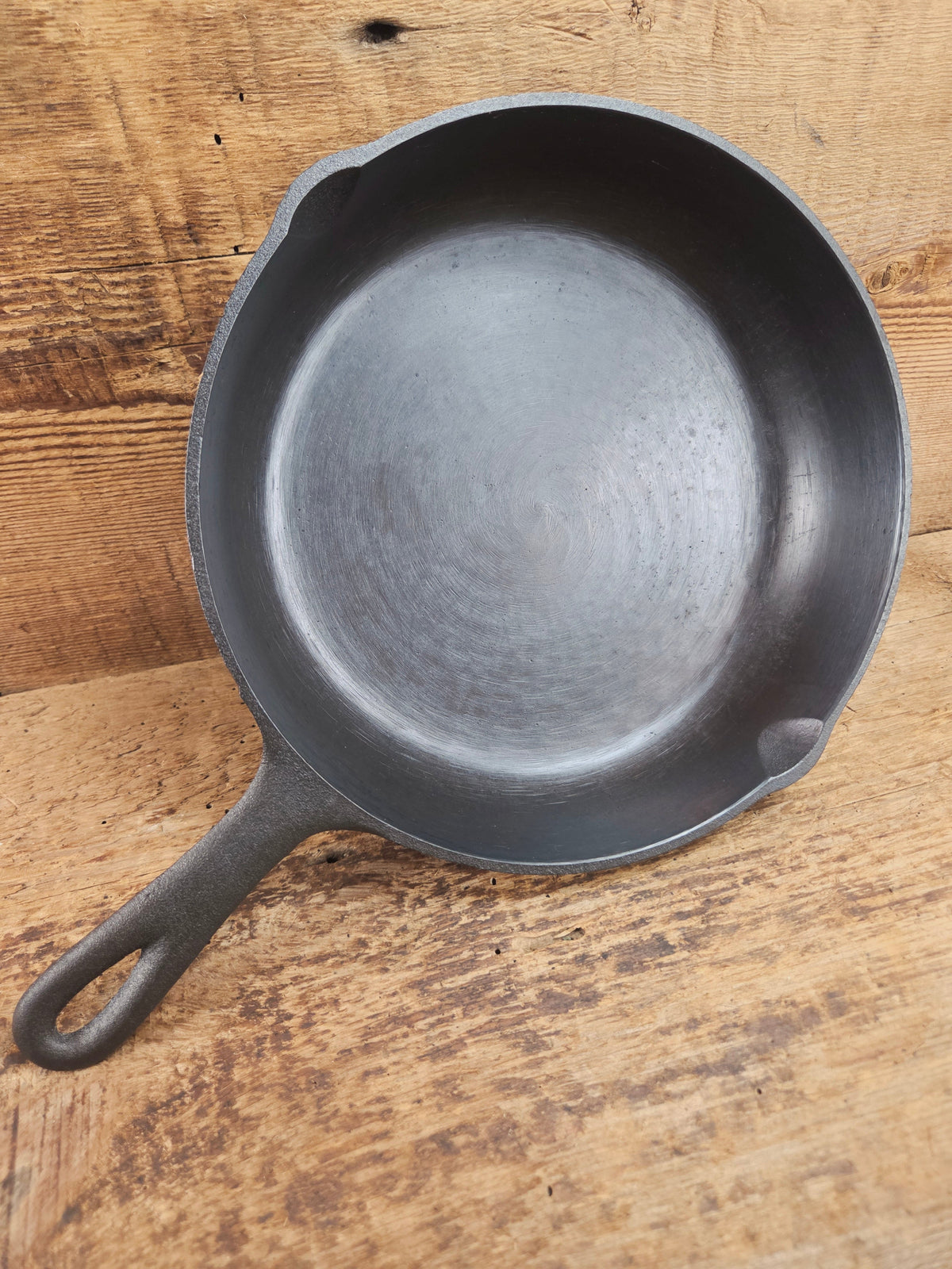 Classic southern skillet! Birmingham Stove & Range Century Series No. 6 Skillet with Heat Ring 9 3/8 in Made in USA