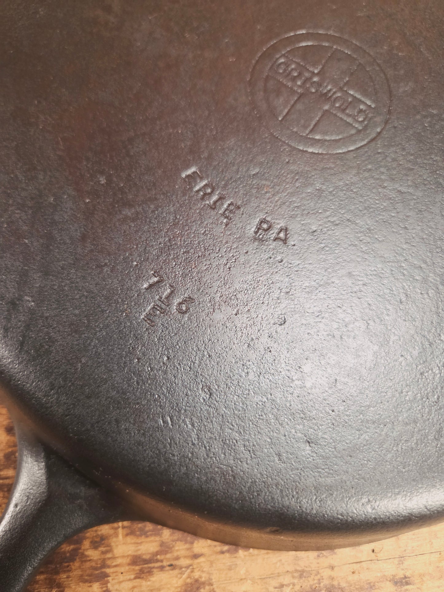 Big 1940's Griswold #10 Skillet with Small Block Logo and Heat Ring, 716 E. Fantastic every day pan, Getting harder to find these!