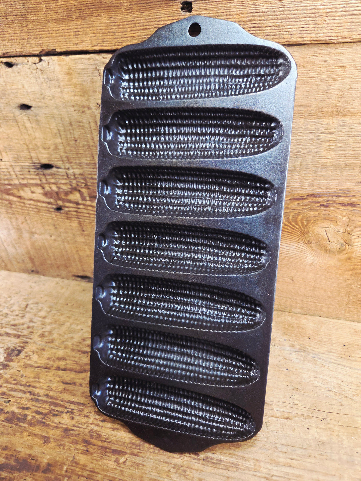 Beautiful Griswold No. 273 Crispy Corn Stick Pan p/n 930. Great gift idea or a perfect gift for you! Restored and Ready